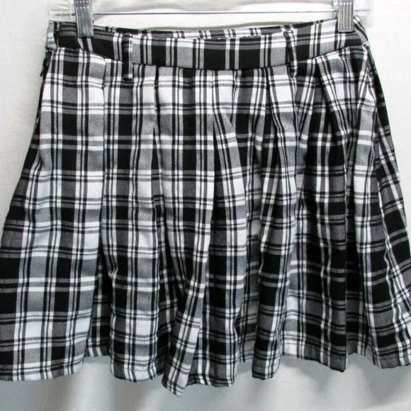 Hot Topic black and white plaid skirt small - Picture 2 of 7